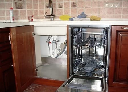 Mulige faktorer for sammenbrudd i oppvaskmaskinen