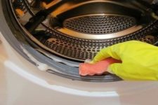 A mosógép megfelelő tisztítása a vízkőtől és a szennyeződésektől