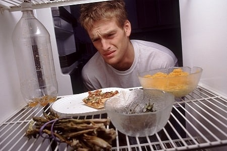Kellemetlen szagok okai a hűtőszekrényben