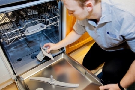 Hvordan bytte ut avløpspumpe-oppvaskmaskin