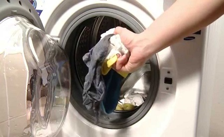 Tvättmaskinen sköljer inte tvätten ordentligt