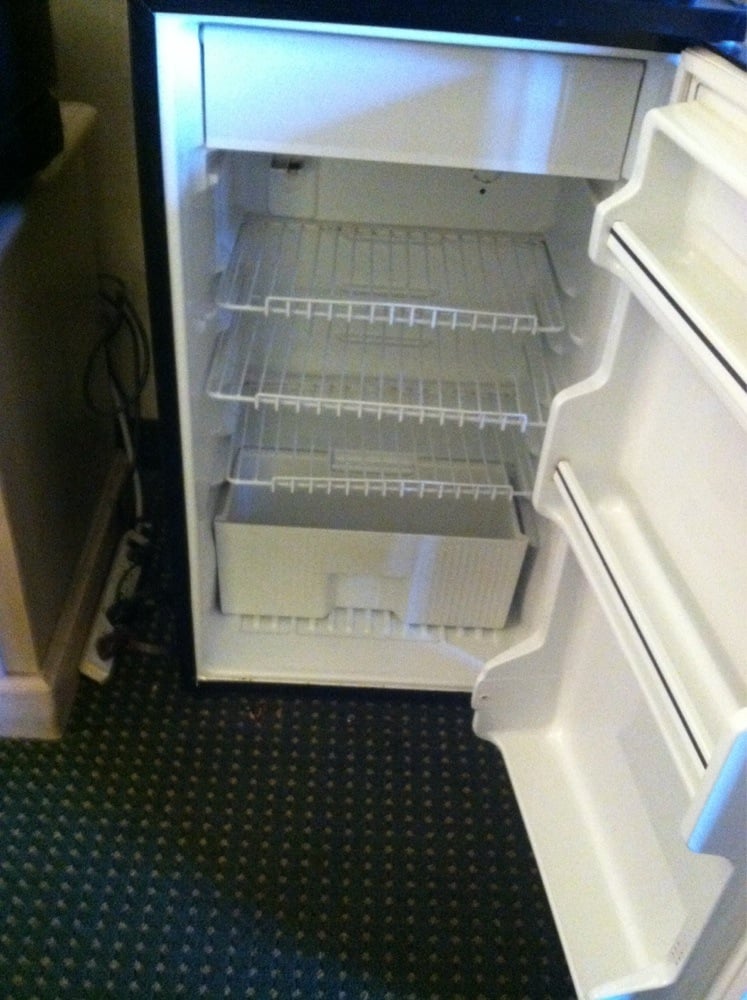 porte du réfrigérateur ouverte