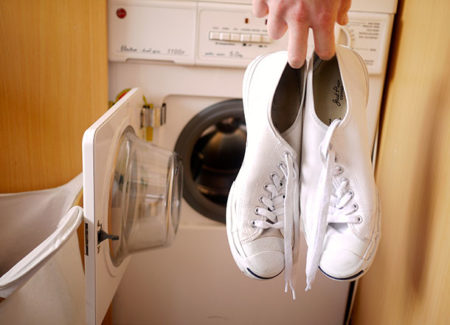 pranie butów